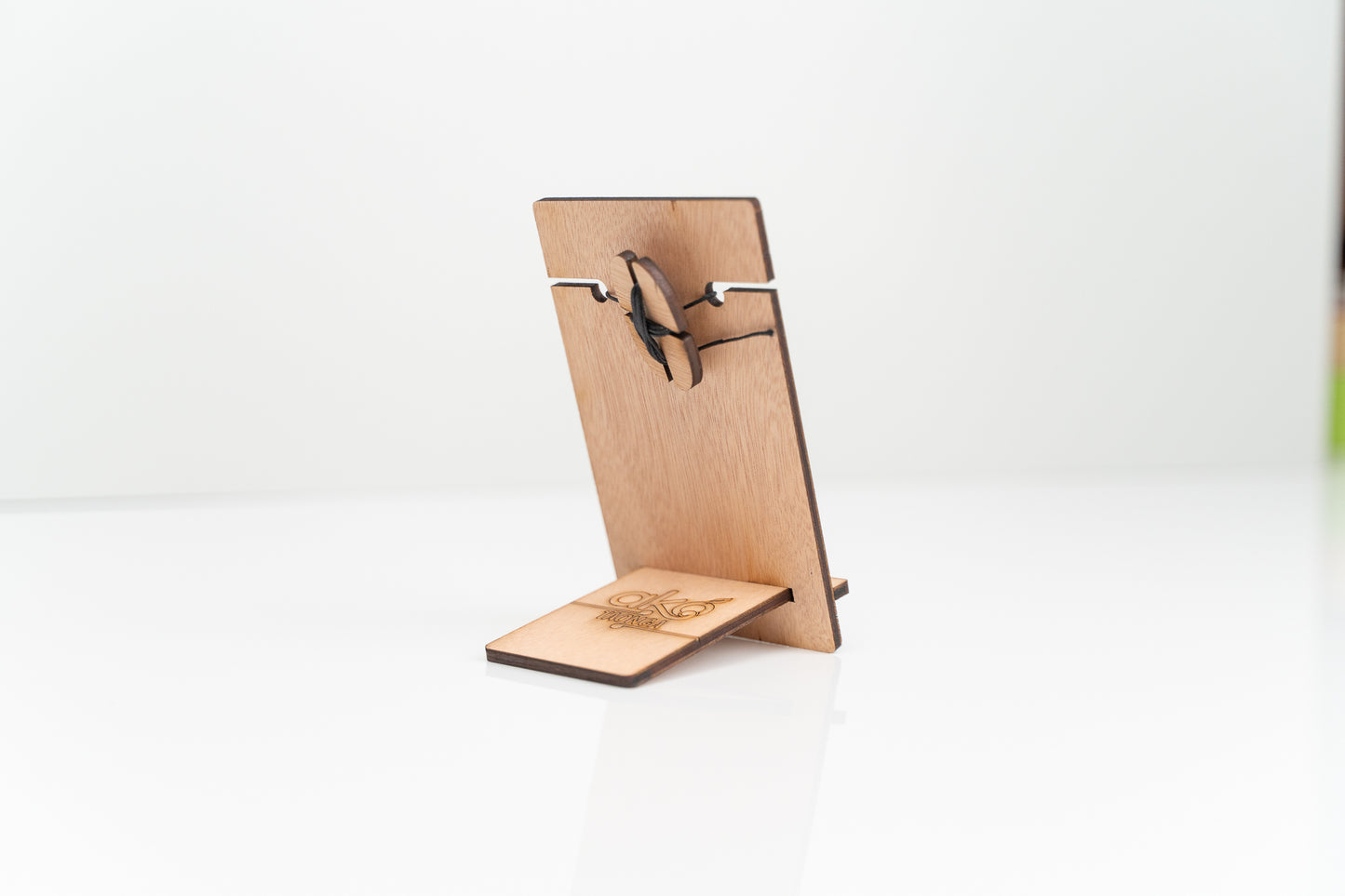 Mangōpare Pendant - Long Necklace