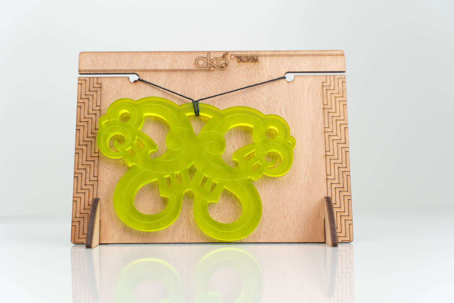 Pekapeka - Large Necklace