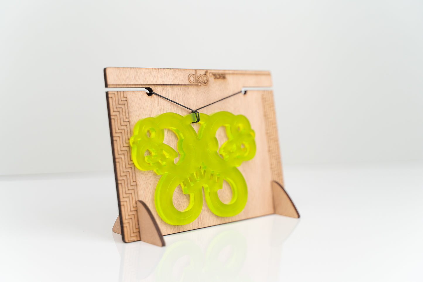 Pekapeka - Large Necklace