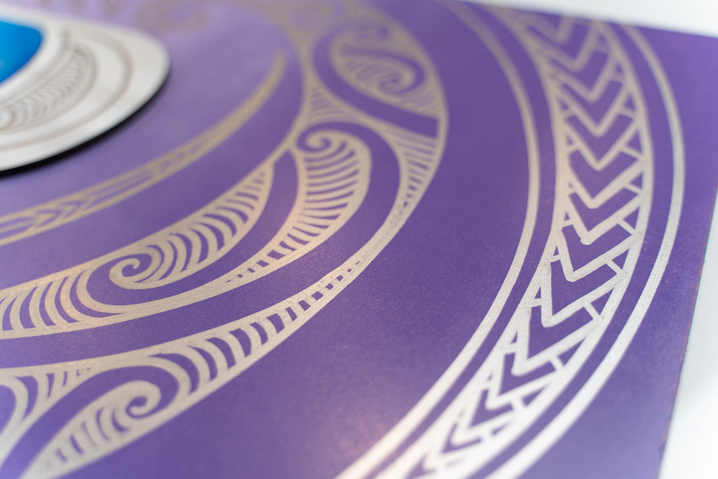 Taonga Panel - White & Silver