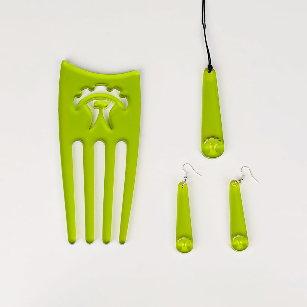 Ngutukākā Taonga Set